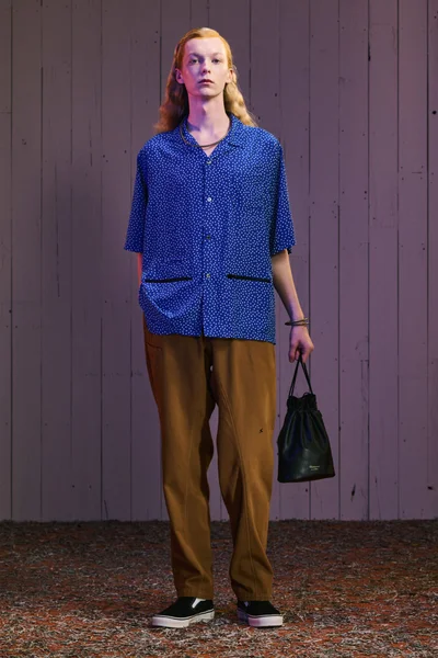 Look 11
